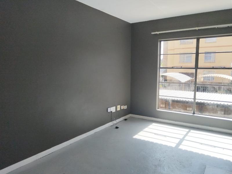 1 Bedroom Property for Sale in Kannoniers Park North West